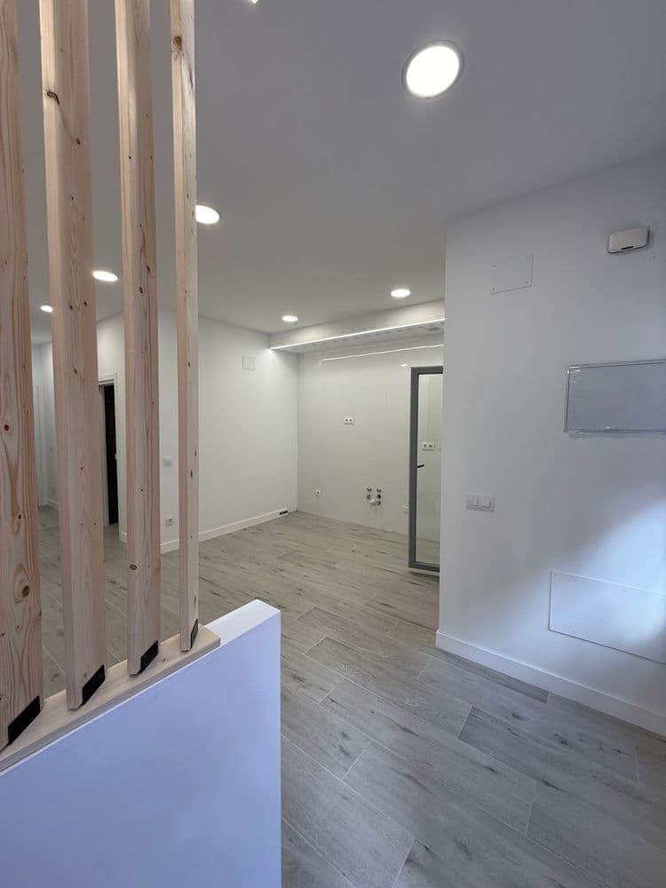 Cambio de uso de Bar-cafetería a Vivienda — después